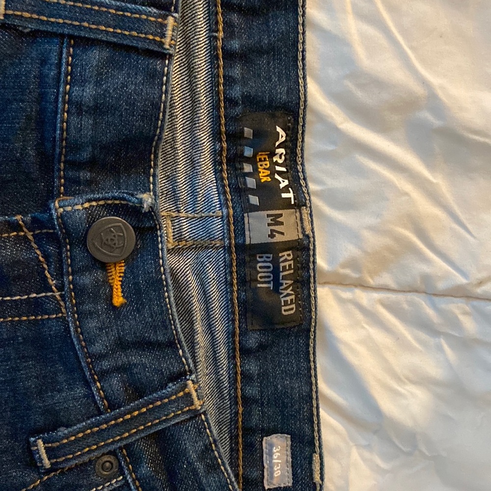 Brand new without tags Men’s Ariat pants size 36/30